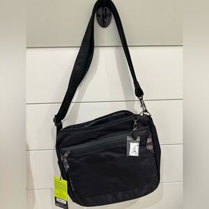 Travelon Anti-Theft Crossbody